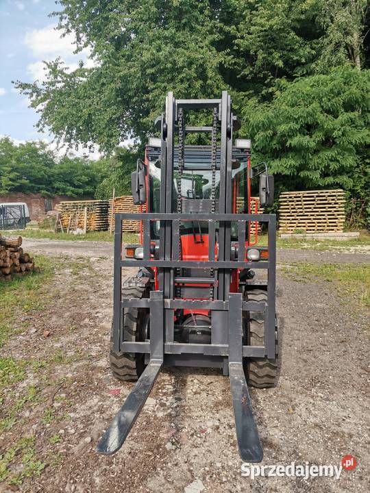 wózek widłowy terenowy 4x4 VTDD15 Sielec