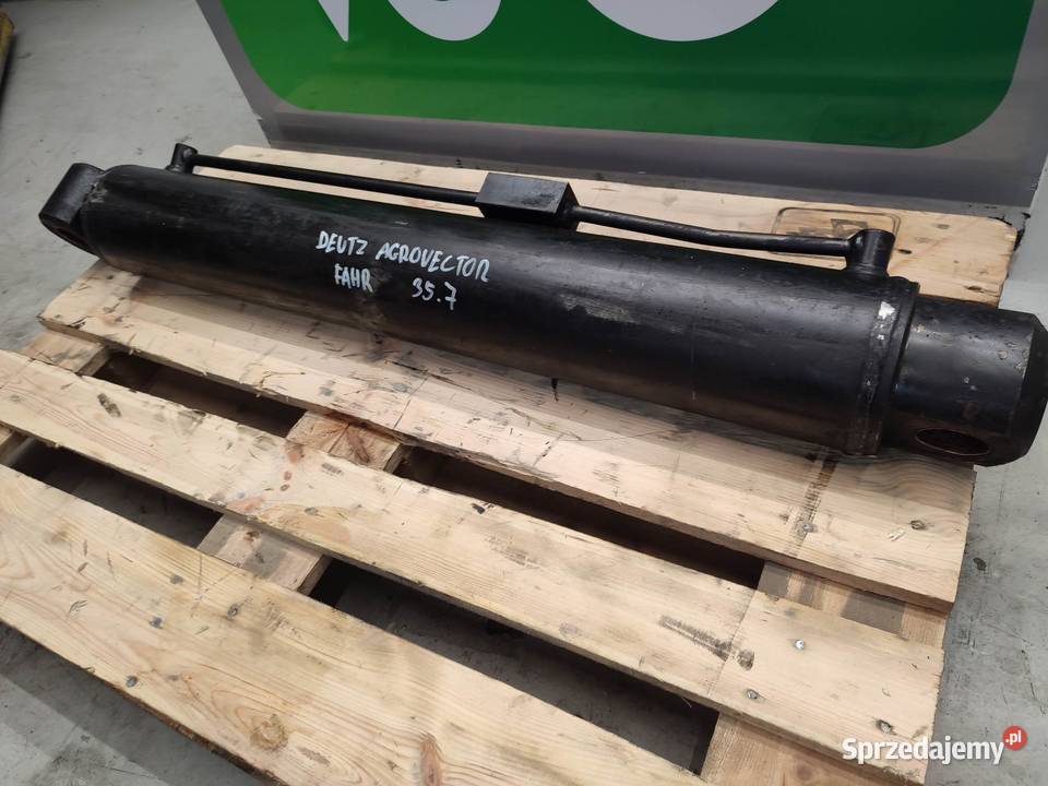 Siłownik podnoszenia ramienia DEUTZ FAHR wielkopolskie Wilkowo