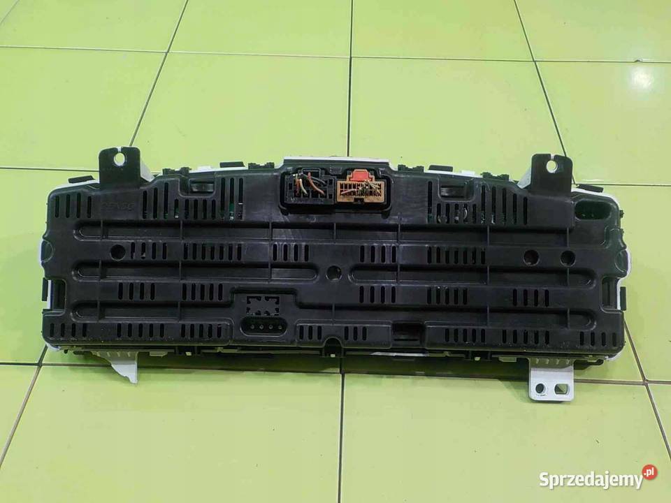 DODGE JOURNEY 20 CRD 09r licznik zegary 24477B osobowe