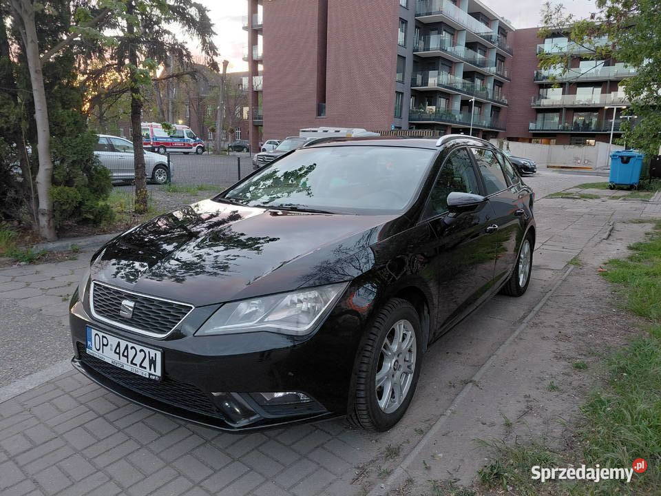 SEAT LEON ST 4 CYLINDROWY NA PASKU ROZRZĄDU 105 Rok produkcji 2014
