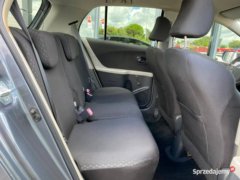 Toyota Yaris klimatronic benzynka manual Samochody osobowe Żory