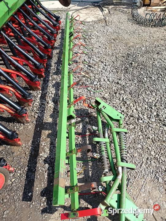 Siewnik zbożowy hassia dk 300 Rawica Nowa sprzedam