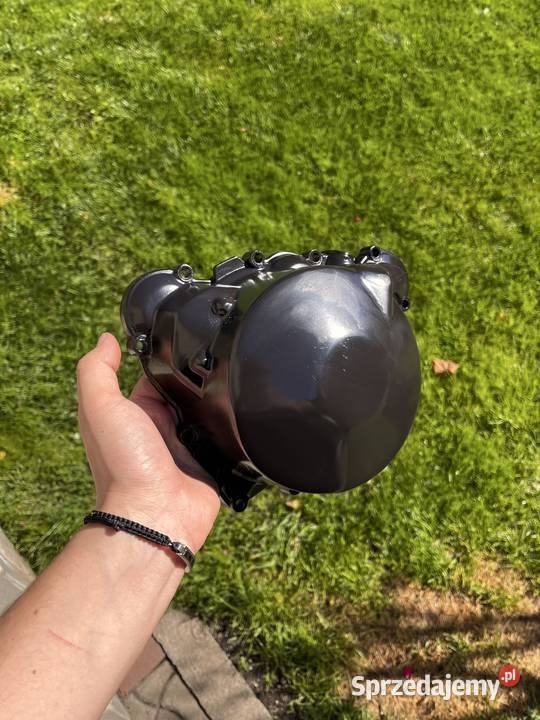 Pokrywa alternatora triumph Street triple Szczytna