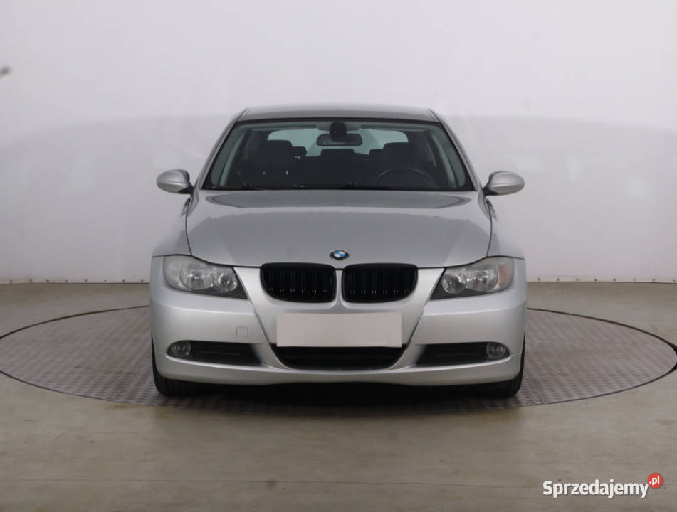 BMW 3 318 i manualna