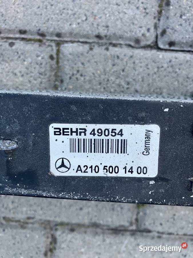 Intercoooler Mercedes A2105001400 Kłodzko sprzedam