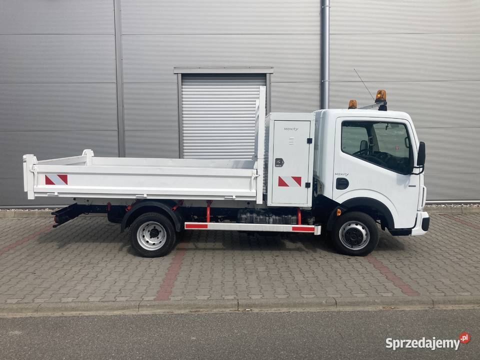 NISSAN CABSTAR NT400 MAXITY 25 DCI KIPPER bezwypadkowy Piekarzew