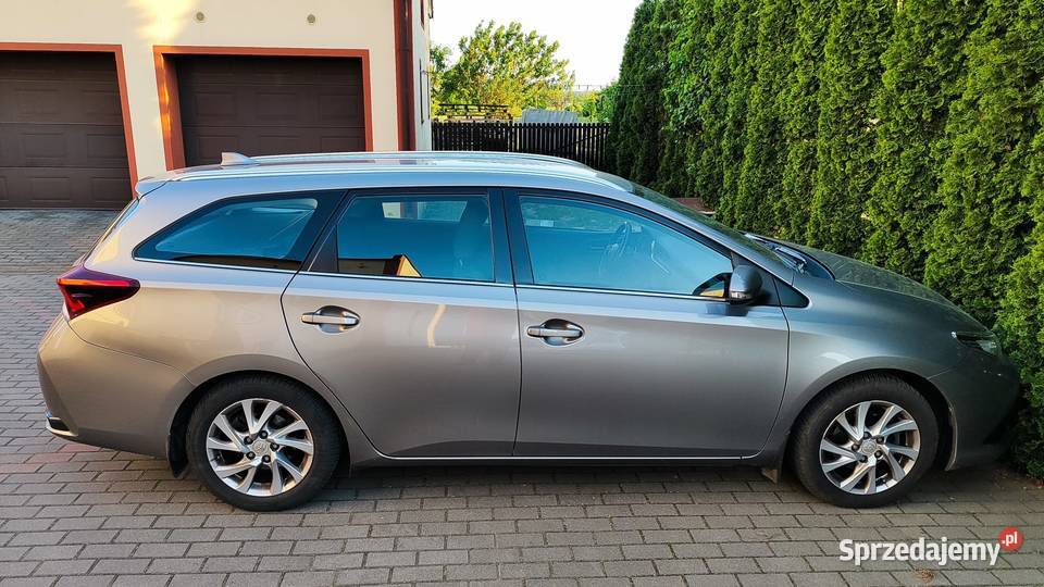 Toyota Auris Kombi 1600ccm 132 lpg 65l na 100 Orzechowo