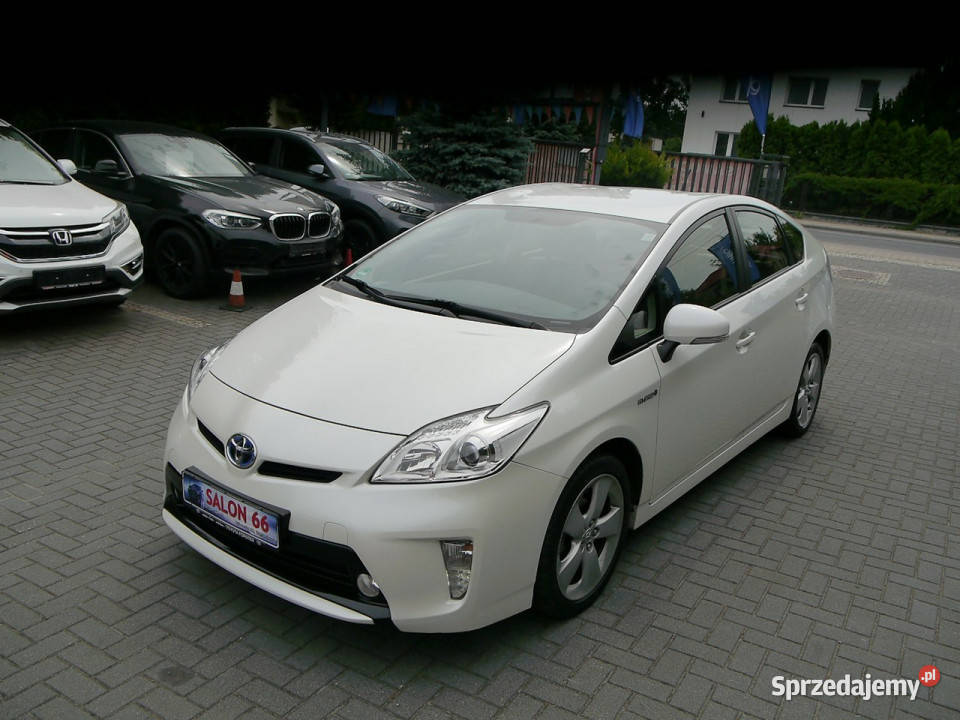 Toyota Prius 18 Navi kamera 100bezwypadkowy Stan Częstochowa