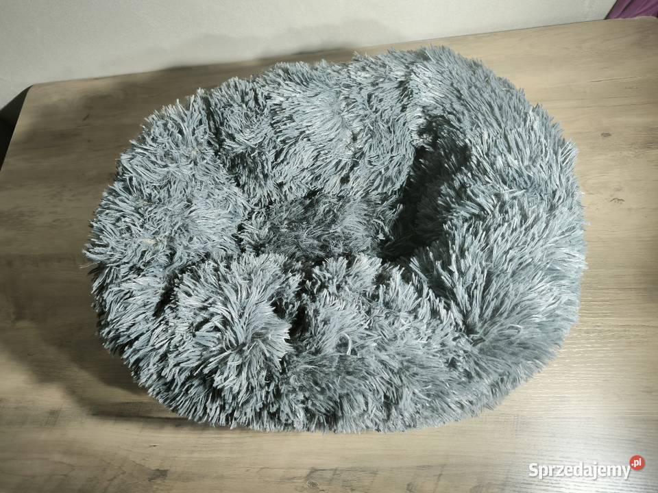 Okragłe legowisko fluffy S podłużne psa i kota Końskie