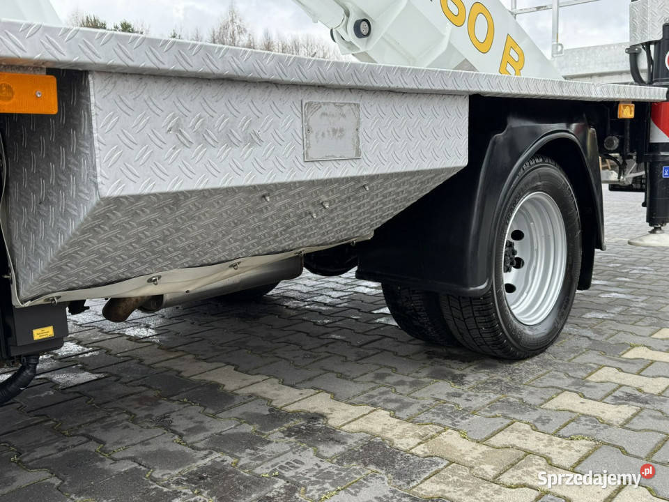 Nissan Cabstar Podnośnik Koszowy 26m Palfinger Widełki