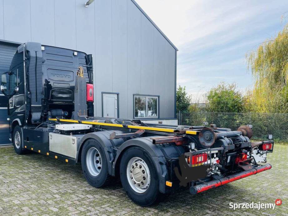 Hakowiec Volvo FH 658250km Warszawa