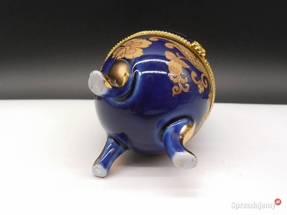 Szkatułka w kształcie jajka ozdobiona motywem Porcelana i szkło Raszków