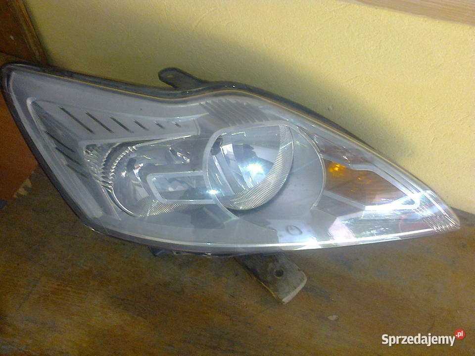 Lampa przód Ford Fokus lubelskie Lublin sprzedam