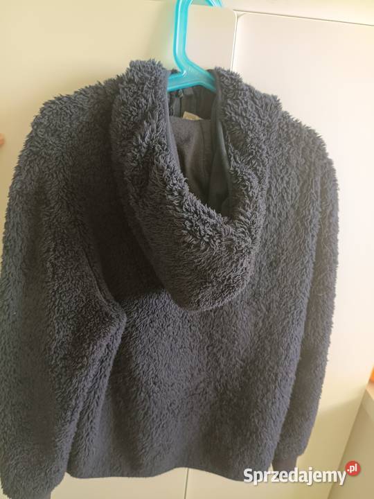 Ciemna bluza z kapturem Bydgoszcz