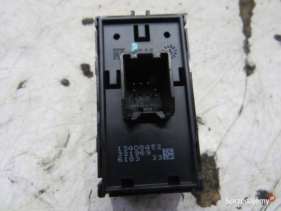 PANEL PRZYCISK SZYBY OPEL ASTRA V K