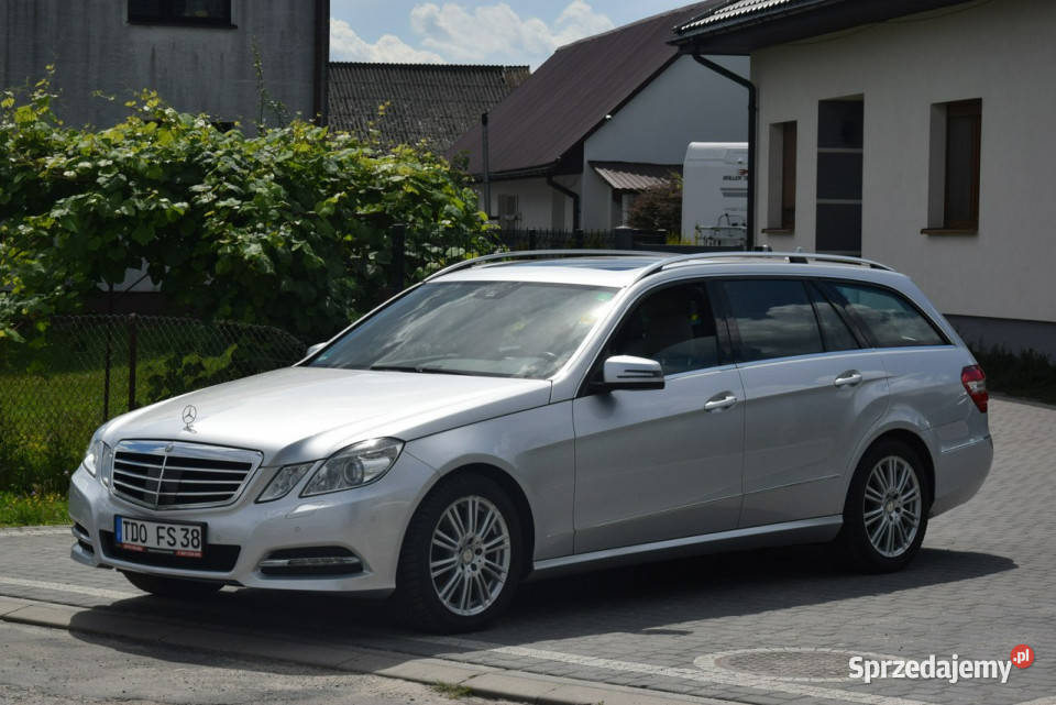 Mercedes E 350 30 V6D 265 Navi Kamera Serwis 2 nieuszkodzony Majdan Sieniawski