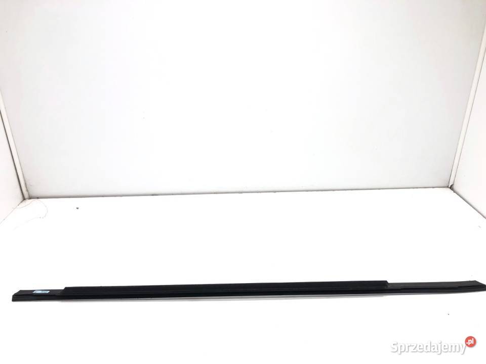 LISTWA ZGARNIAJĄCA TYŁ PRAWY AUDI Q3 II