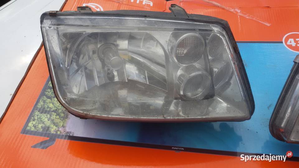lampy przednie vw bora osobowe Oświetlenie Elbląg