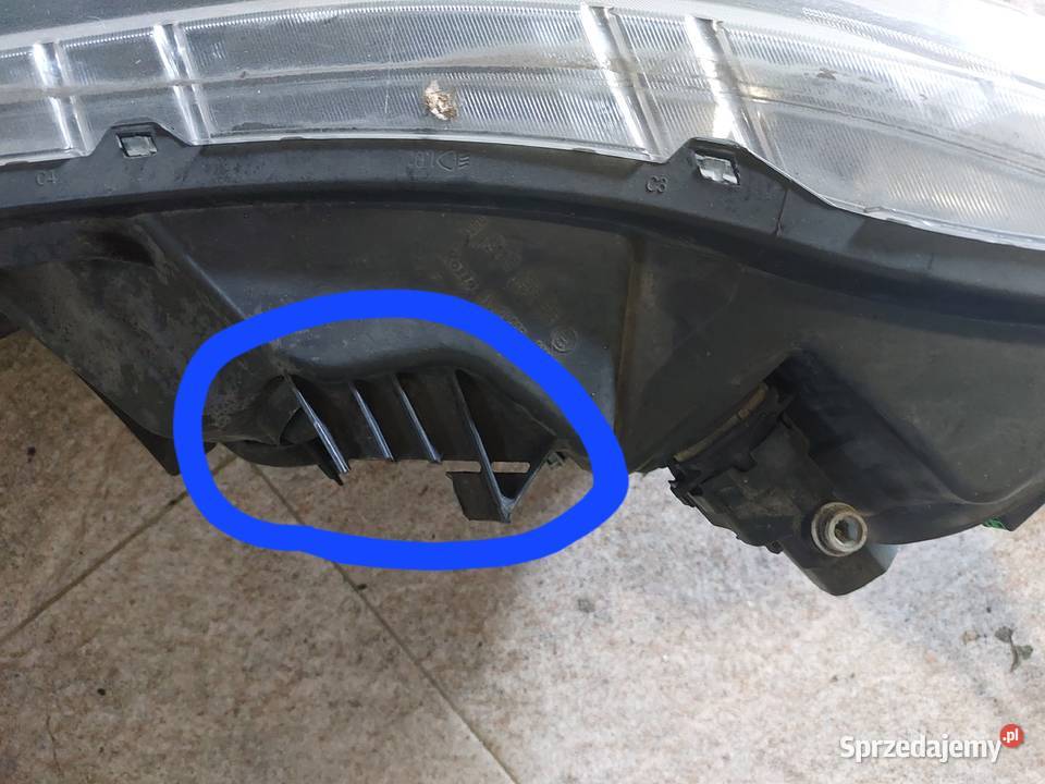 Lampa prawa do qashqai z 2018r