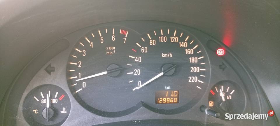 opel corsa legenda tania a dobra Rok produkcji 2001 Wałbrzych sprzedam