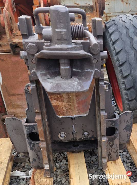 Zaczep rolniczy Massey Ferguson Szyna do Massey