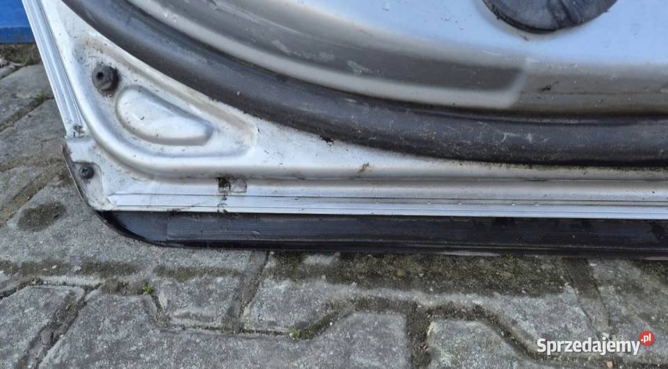 28 DRZWI TYŁ LEWY TYLNE LEWE AUDI A4 B6 KOMBI Drzwi sprzedam