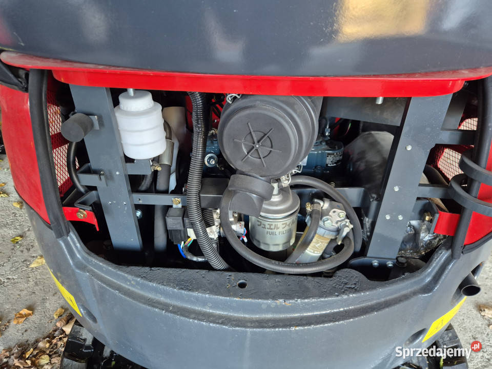 Minikoparka AT18 KUBOTA D902 1800 z kabiną 4 Grodziec