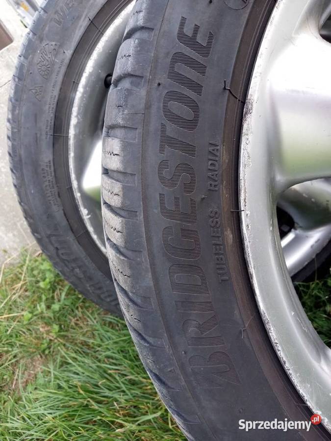 Opony Bridgestone 22545 17 4 wielosezonowe Łańcut