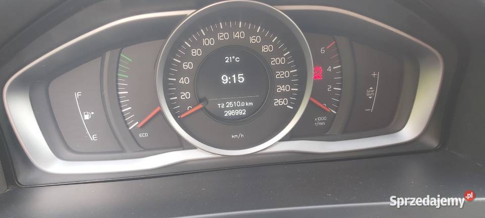 VOLVO V60 2015r 16 d2 faktura vat 23 navi