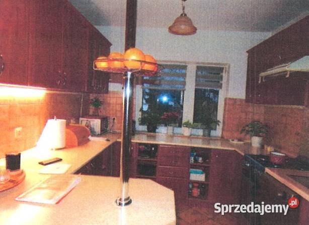 Syndyk sprzeda udziału w zabudowanej mieszkalny Głowienka