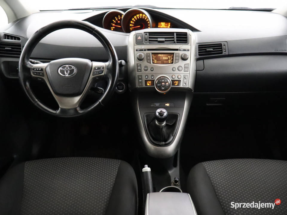 Toyota Verso 20 D4D diesel Bielany Wrocławskie