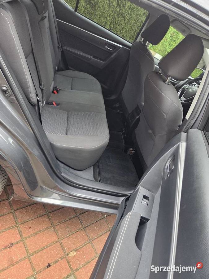 Toyota Corolla 16 201819r w orginale serwisowane Corolla Łódź sprzedam