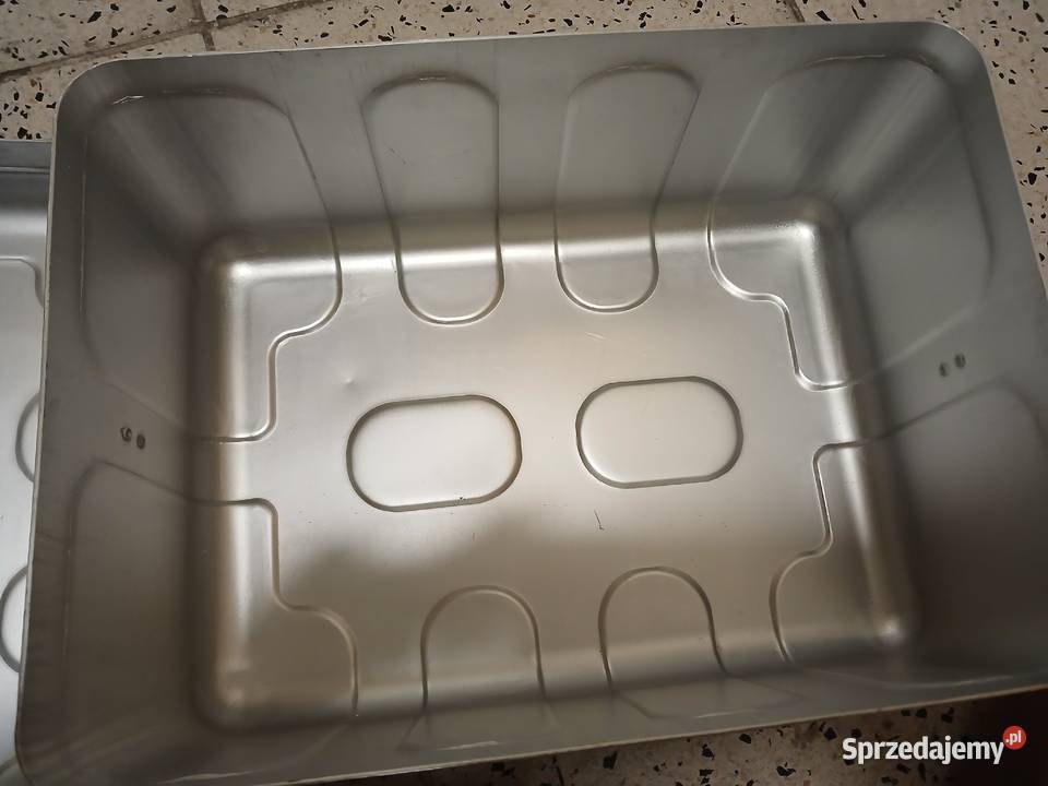 Pojemnik sanitarno medyczny unicef Pozostałe wielkopolskie Poznań