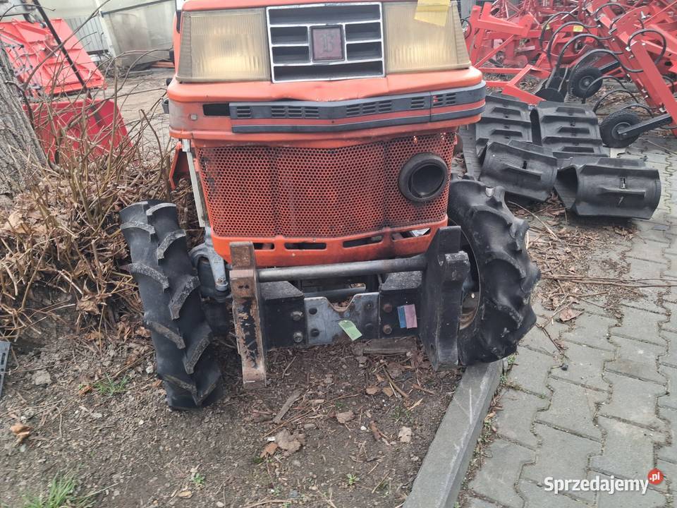 Kubota B40 4x4 uszkodzona