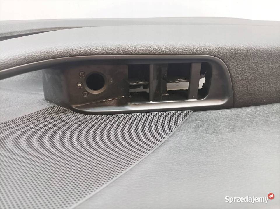 TAPICERKA BOCZEK LEWY PRZÓD KIEROWCY 5D Audi A3 Tapicerki samochodowe sprzedam