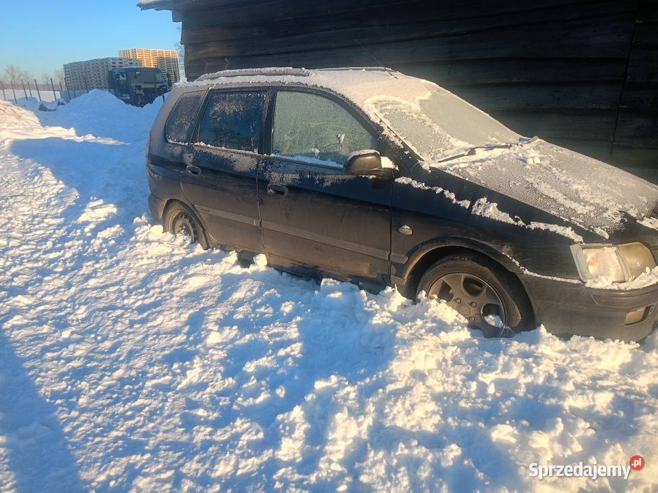 Mitsubishi space star czarny Nowinka