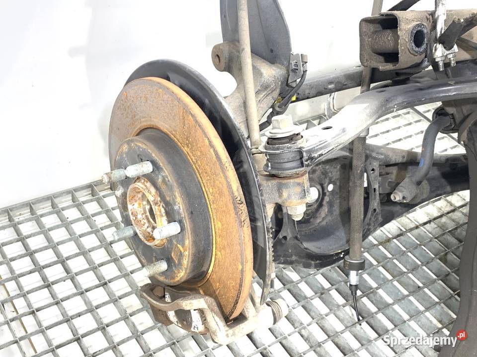 BELKA TYŁ KIA CEED Crossover TYLNA ZAWIESZENIA