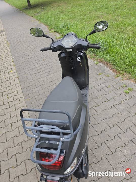 Skuter retro La Souris VX50 z 2021r