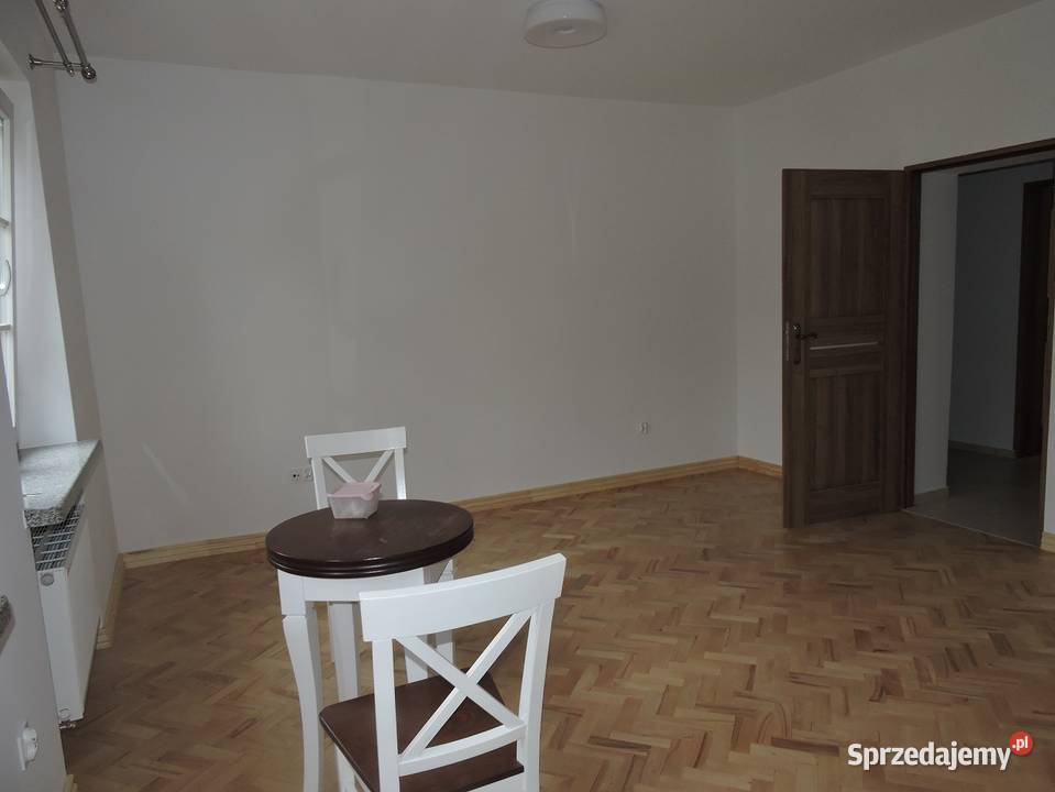2p 53m rynek Ratusz DO NAJMU REMONCIE Wrocław