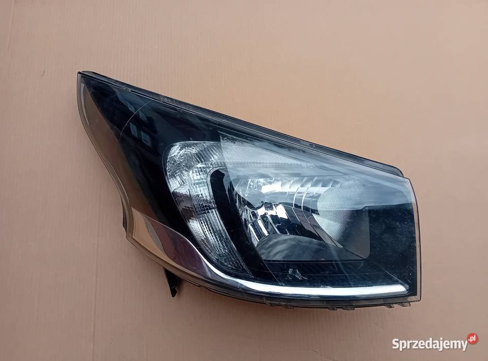 Opel Vivaro 2B Fiat Talento reflektor lampa Przeźmierowo