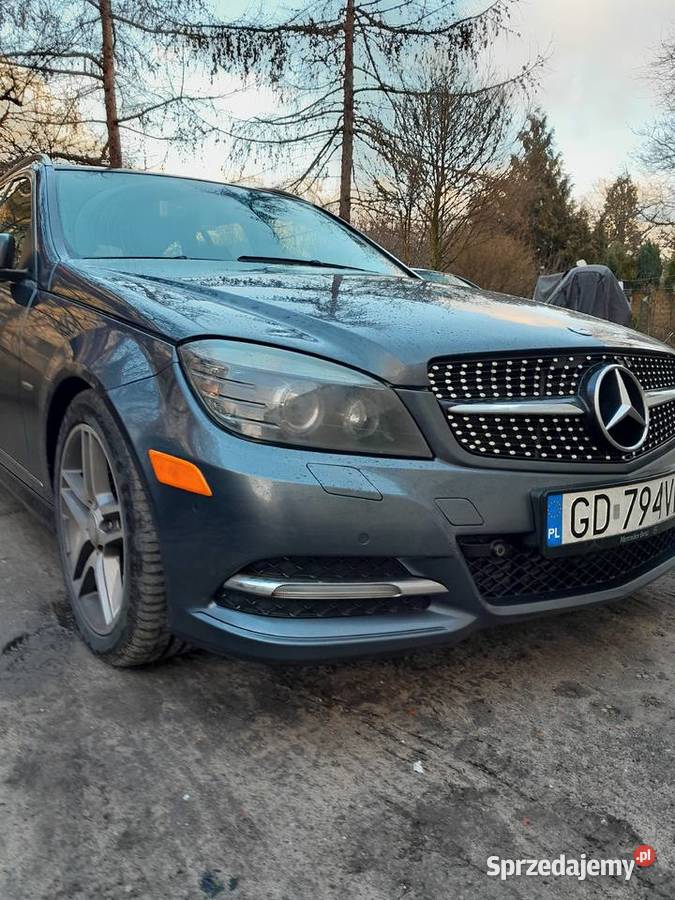 Mercedes W204 C klasa zderzak przedni lift xenon