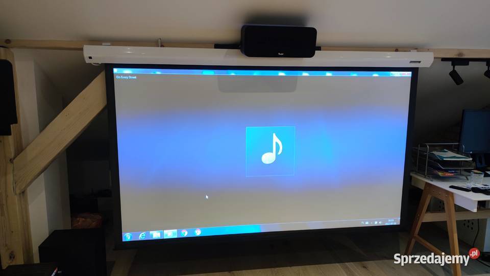 Ekrany projekcyjne Suprema Screen dostawa i Kraków