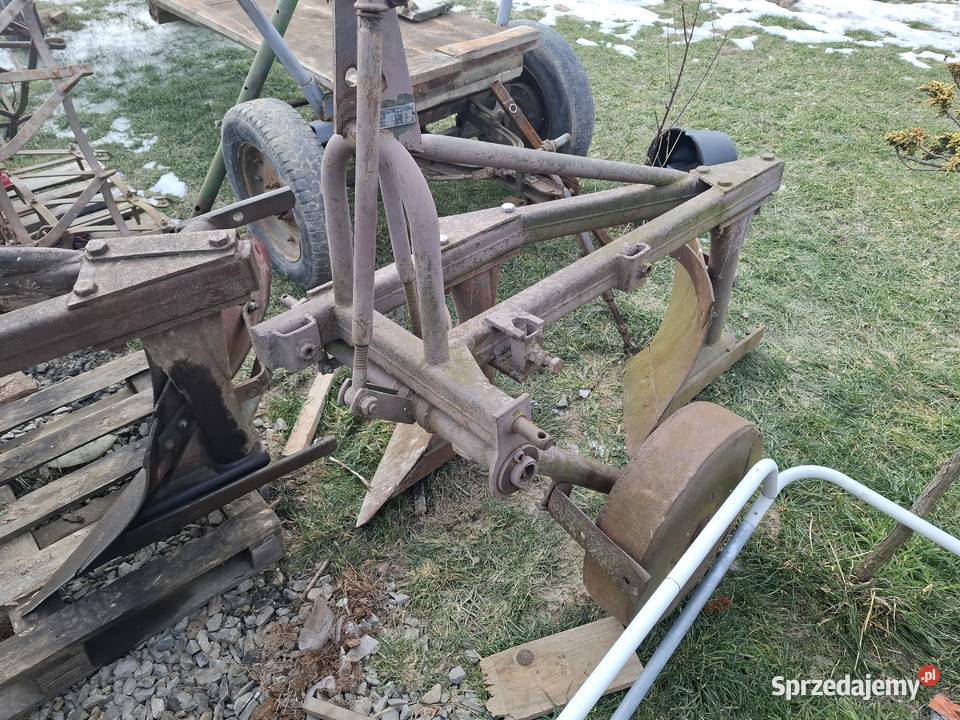 Sprzedam pług grudziądz 2 skibowy stary typ duży