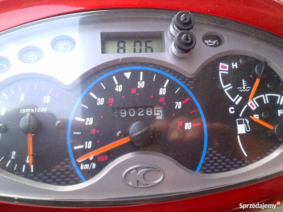 Kymco BetWin 50 czerwony kupiony w polskim salonie sprzedam