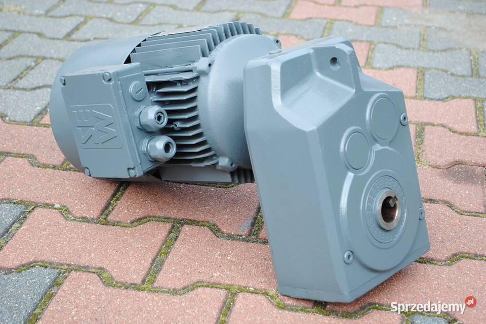 Motoreduktor dwubiegowy 0313kw 1460obrmin z Kargowa sprzedam