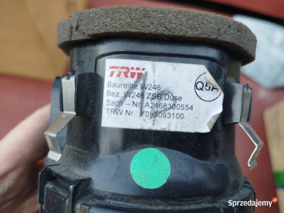 Kratka nawiewu Mercedes B246 A2468300554 Pozostałe Rawicz