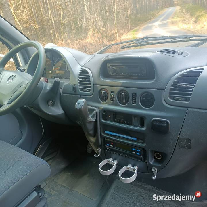 Mercedes Sprinter 416 Oryginalny Kamper 6 osób Rok produkcji 2001 Lubliniec sprzedam