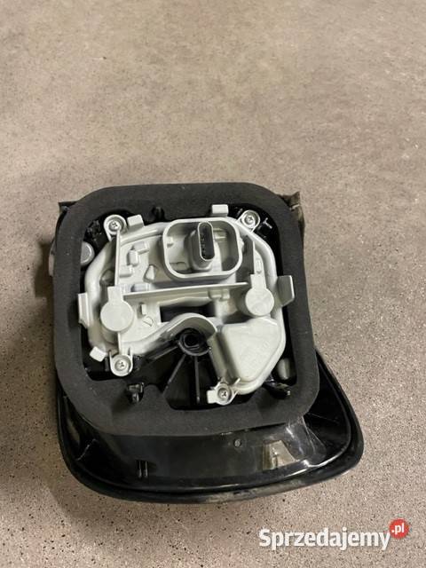 Jeep Renegade lampa tylna lewa