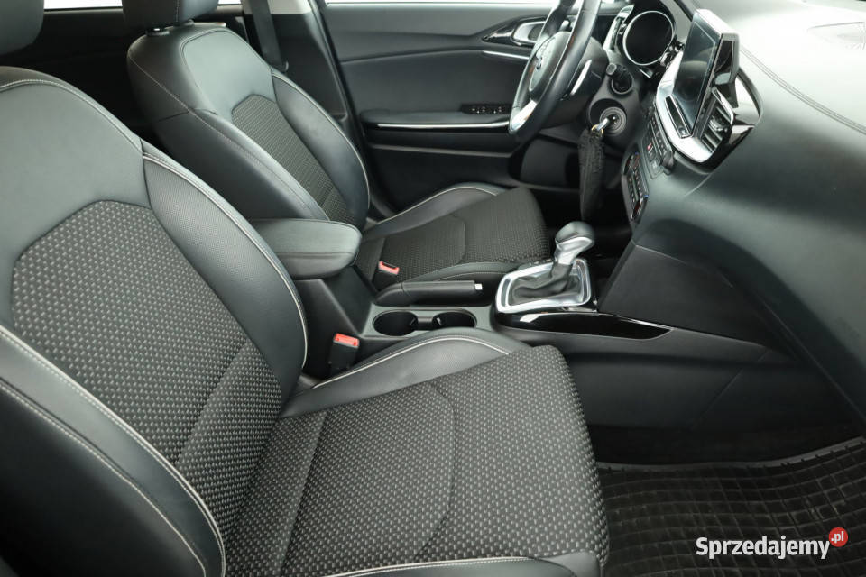 Kia Ceed 14 TGDI łopatki zmiany biegów Piaseczno