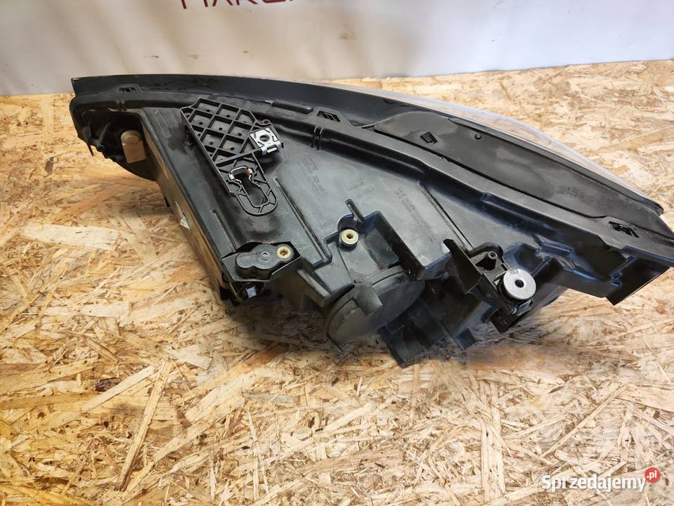 Lampa Prawy Przód Przednia Prawa Seat Leon IV Pleszew